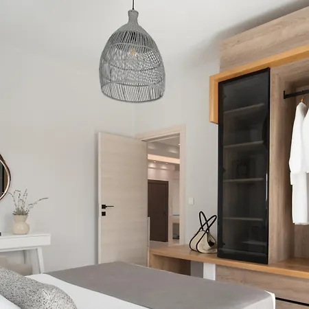 Kalliston - 4000m2 Of Elevated Living
