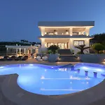 Kalliston - 4000m2 Of Elevated Living