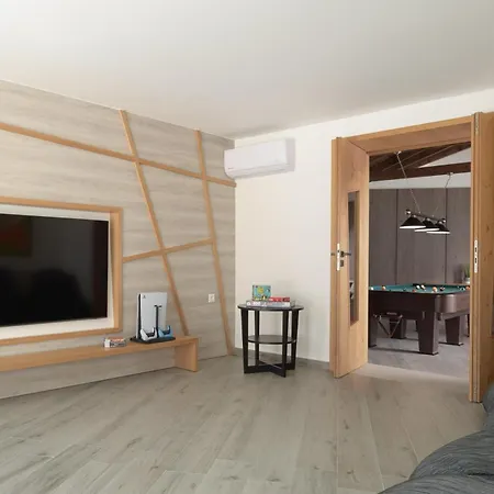 Βίλα Luxury Private Villa For 12 Guests- Heated Pool, Hot Tube, Sunset View Ρέθυμνο