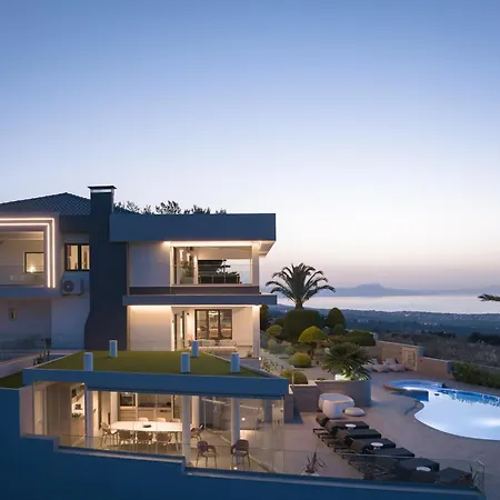 Luxury Private Villa For 12 Guests- Heated Pool, Hot Tube, Sunset View *