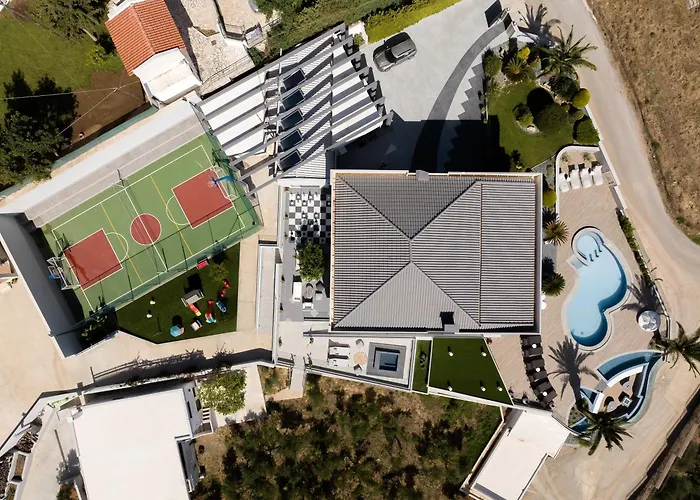 Villa Kalliston - 4000m2 Of Elevated Living *