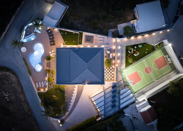 Kalliston - 4000m2 Of Elevated Living