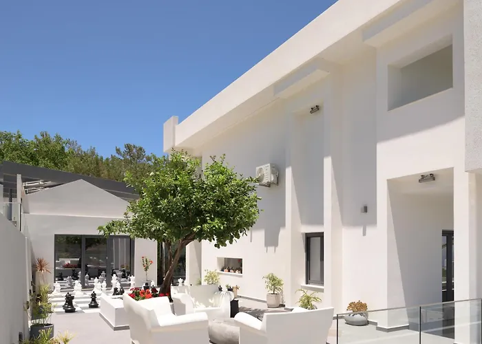 Kalliston - 4000m2 Of Elevated Living *