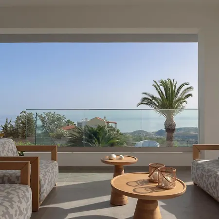 Luxury Private Villa For 12 Guests- Heated Pool, Hot Tube, Sunset View *