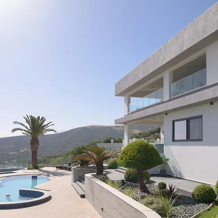 Luxury Private Villa For 12 Guests- Heated Pool, Hot Tube, Sunset View 别墅