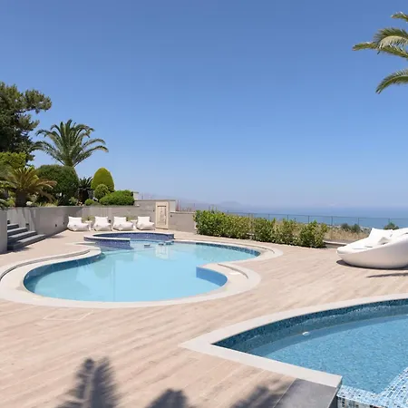 Luxury Private Villa For 12 Guests- Heated Pool, Hot Tube, Sunset View * העיירה רתימנו