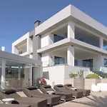 Kalliston - 4000m2 Of Elevated Living